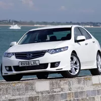 Ptejte se: Prémiový sedan za 250 tisíc