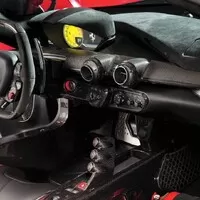 Enzo Ferrari: Poslední hypersport pro petrolheady?