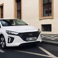 Hyundai Ionig PHEV: Nadšený hybrid