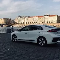 Hyundai Ionig PHEV: Nadšený hybrid