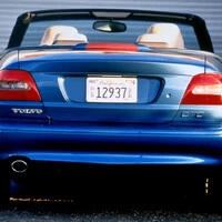 Za volantem: Volvo C70 Convertible 2.0 LPT - Když krabice začala být sexy