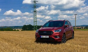 Recenze & testy: Ford Kuga 1.5 Ecoboost ST-Line: Rodinný rychlík