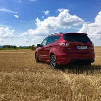 Ford Kuga 1.5 Ecoboost ST-Line: Rodinný rychlík