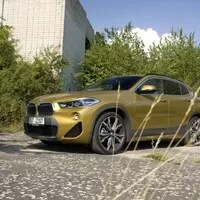 BMW X2 25d xDrive: Škatulka, která se vysmívá škatulkování