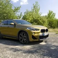 BMW X2 25d xDrive: Škatulka, která se vysmívá škatulkování