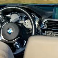 BMW 230i convertible - letní vycházková obuv