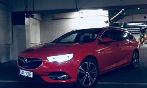 Recenze & testy: Opel Insignia ST 1.5 turbo: Bitva o krále střední třídy
