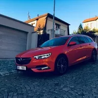 Opel Insignia ST 1.5 turbo: Bitva o krále střední třídy