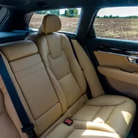 Volvo V90 T4: Pohodlně se usaďte...
