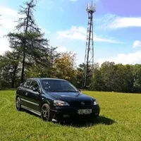 Hrdinové za babku: Opel Astra OPC 1
