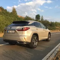Lexus RX 450h: Vítejte na palubě