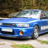 Mazda 323 V6 K8: Mámin sedan