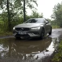 Volvo V60 T6: Návrat všeho, co dělá Volvo Volvem