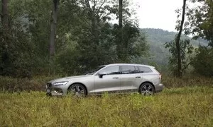 Recenze & testy: Volvo V60 T6: Návrat všeho, co dělá Volvo Volvem