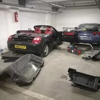 Jak si koupit závodní auto a dostat za to peníze