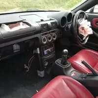 Jak si koupit závodní auto a dostat za to peníze