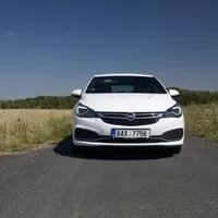 Opel Astra 1.6 Turbo: Jedno auto pro všechny