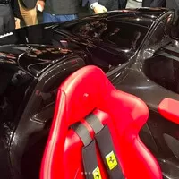 Nové Ferrari Monza nafoceno ještě před oficiální premiérou 