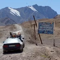 Mongol Rally 2018 část 7. : O výškové nemoci, čínských hranicích a Pamir Highway 