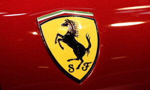 Novinky: Plánované SUV od Ferrari bude plnokrevník