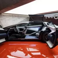 Aston Martin poodhalil plány do budoucna. Vyrobí "terénní kupé" i novou Lagondu.