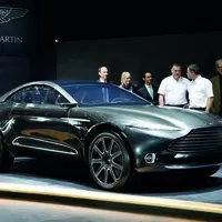 Aston Martin poodhalil plány do budoucna. Vyrobí "terénní kupé" i novou Lagondu.