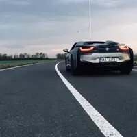 BMW i8 Roadster: Úplně jiný supersport