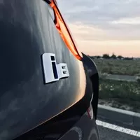 BMW i8 Roadster: Úplně jiný supersport