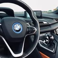 BMW i8 Roadster: Úplně jiný supersport