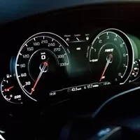 BMW M5: Strach, rychlost a láska