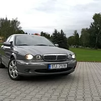 Jaguar X-Type 3.0 V6 - Za volantem opovrhovaného levobočka