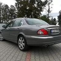 Jaguar X-Type 3.0 V6 - Za volantem opovrhovaného levobočka