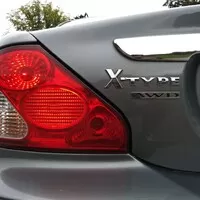 Jaguar X-Type 3.0 V6 - Za volantem opovrhovaného levobočka