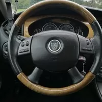 Jaguar X-Type 3.0 V6 - Za volantem opovrhovaného levobočka