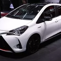 Nestihli jste si koupit Yaris GRMN? Zkuste GR Sport.