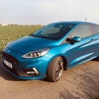 Ford Fiesta ST čili život štěněte