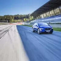 Jaguar Trackday 2018: Krocení divokých šelem