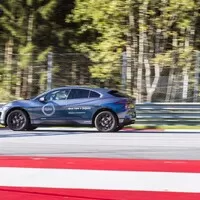 Jaguar Trackday 2018: Krocení divokých šelem