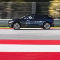 Jaguar Trackday 2018: Krocení divokých šelem