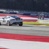 Jaguar Trackday 2018: Krocení divokých šelem