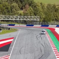 Jaguar Trackday 2018: Krocení divokých šelem