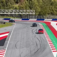 Jaguar Trackday 2018: Krocení divokých šelem