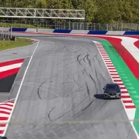 Jaguar Trackday 2018: Krocení divokých šelem