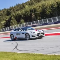 Jaguar Trackday 2018: Krocení divokých šelem