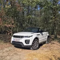 Range Rover Evoque Cabriolet HSE Dynamic: Prodlužovač léta