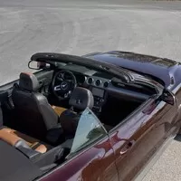Ford Mustang GT Convertible: Kopni do tý bedny, ať panstvo nečeká!