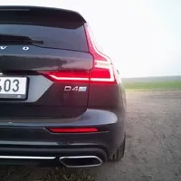 Volvo V60 D4 Polestar: Mikrokosmos na kolech