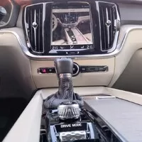 Volvo V60 D4 Polestar: Mikrokosmos na kolech