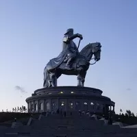 Mongol Rally 2018 část 10. : O velkém Čingischánovi, velkých dinosaurech a velkém finále