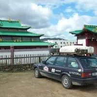 Mongol Rally 2018 část 10. : O velkém Čingischánovi, velkých dinosaurech a velkém finále